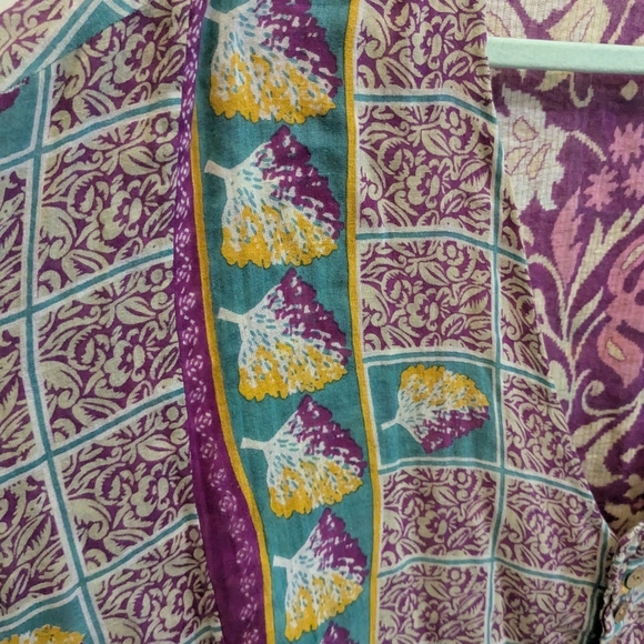 Kantha Bae Free To Be Tunic - Picture 3 of 6